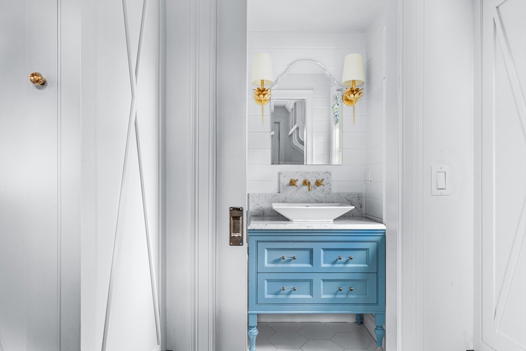 3 Pine Plain Road Wellesley, MA 02481 - Photo 14 of 30