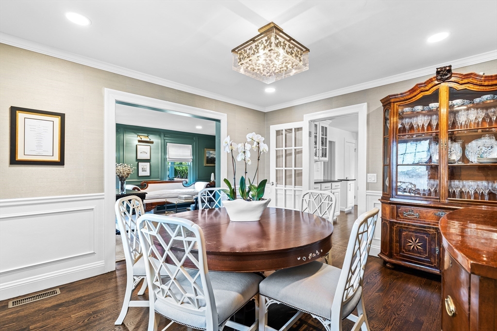 3 Pine Plain Road Wellesley, MA 02481 - Photo 5 of 30