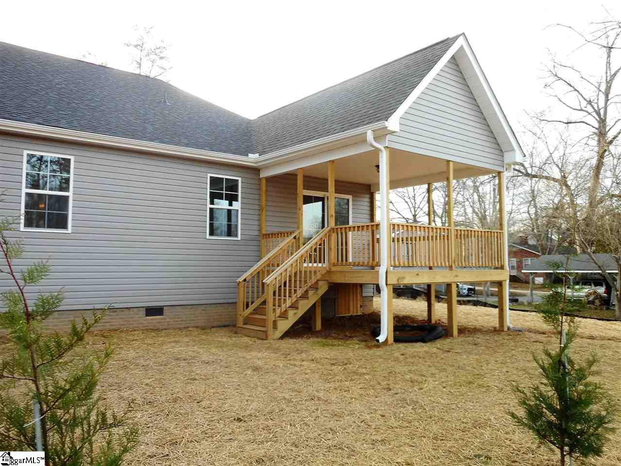 240 St Mark Road Taylors, SC 29687 - Photo 6 of 35 Gallery Image 6