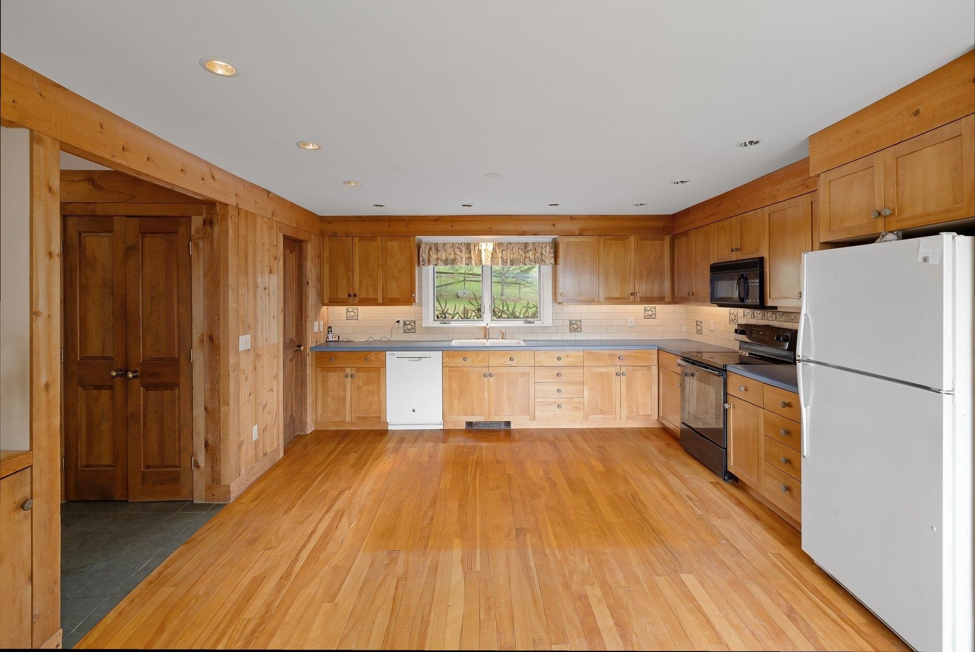 157 Ski Valley Road Waitsfield, VT 05673 - Photo 9 of 53 Gallery Image 9
