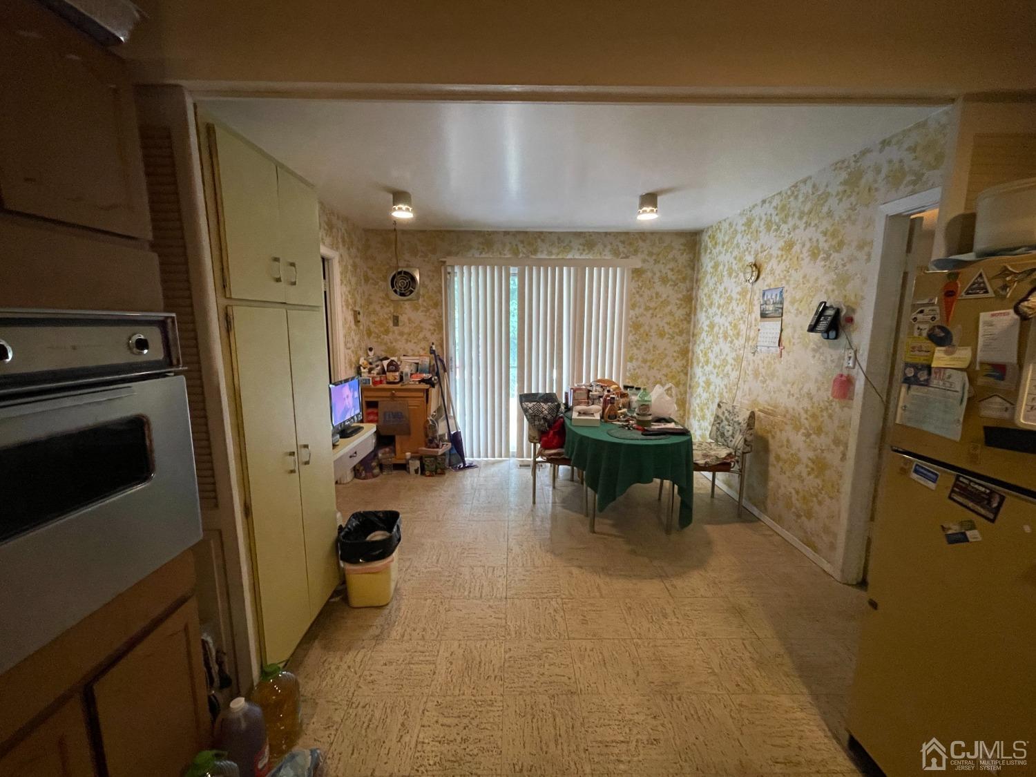 22 Abbott Road Somerset, NJ 08873 - Photo 7 of 15
