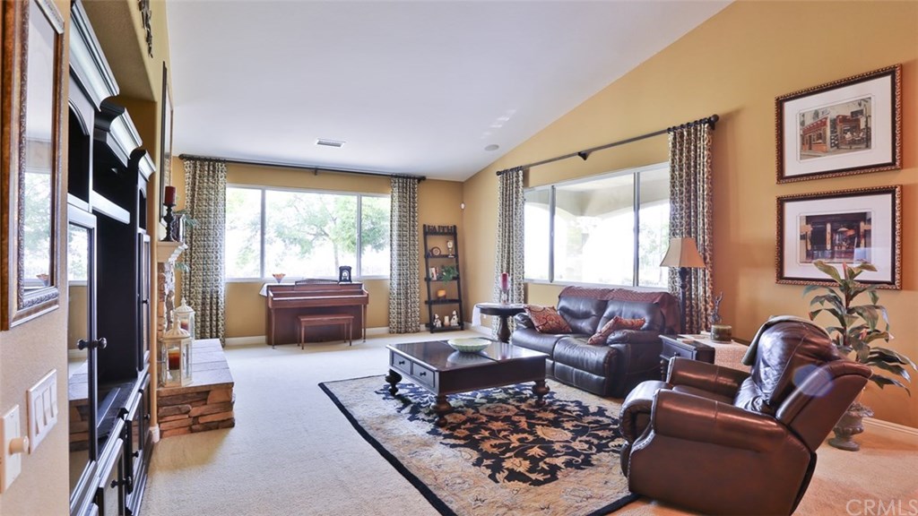 1075 Lowry Ranch Road Corona, CA 92881 - Photo 11 of 46