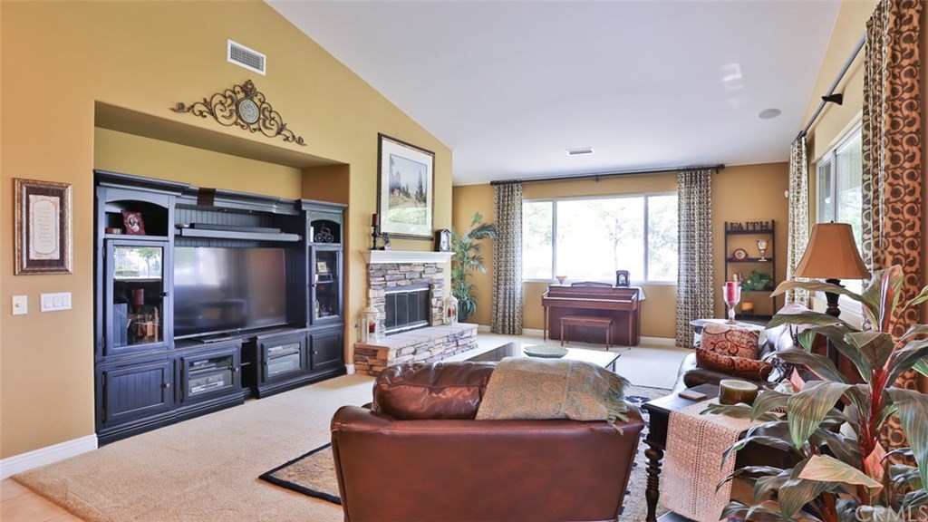 1075 Lowry Ranch Road Corona, CA 92881 - Photo 12 of 46