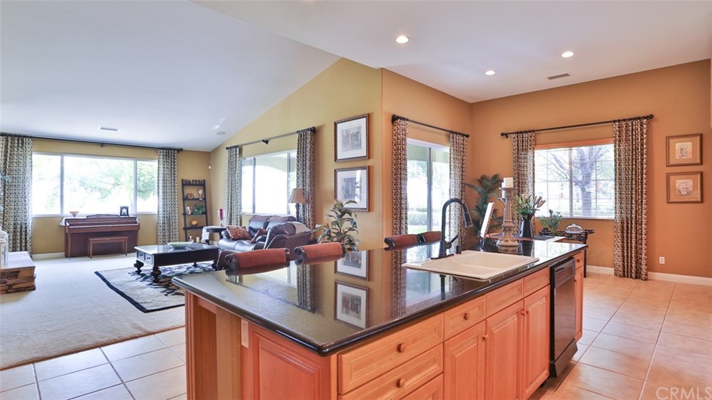 1075 Lowry Ranch Road Corona, CA 92881 - Photo 15 of 46