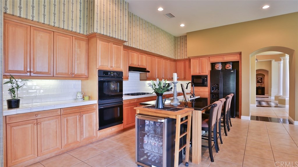 1075 Lowry Ranch Road Corona, CA 92881 - Photo 16 of 46