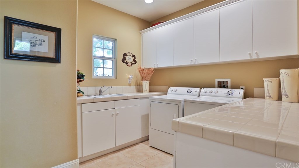 1075 Lowry Ranch Road Corona, CA 92881 - Photo 18 of 46