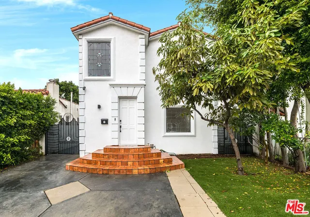 $2,895,000 | 427 South Clark Drive, Beverly Hills, CA 90211