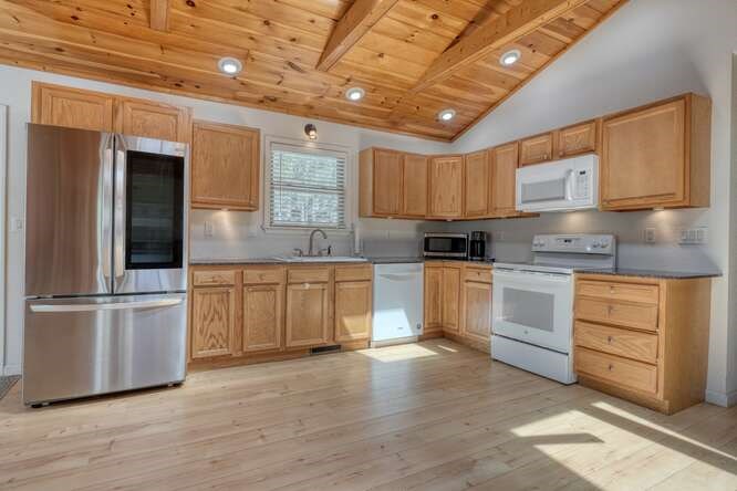 382 Hilltop Road Murphy, NC 28906 - Photo 14 of 44