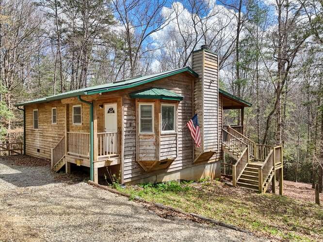 382 Hilltop Road Murphy, NC 28906 - Photo 3 of 44