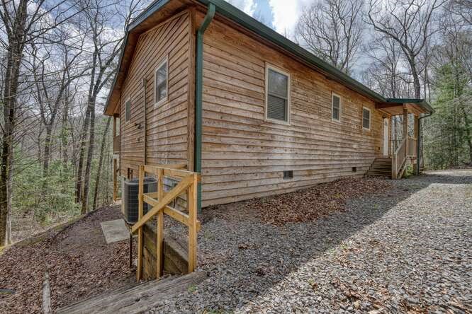 382 Hilltop Road Murphy, NC 28906 - Photo 31 of 44