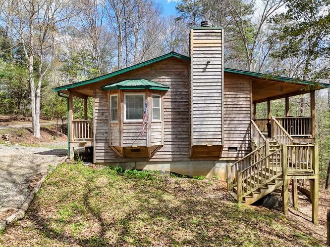 382 Hilltop Road Murphy, NC 28906 - Photo 4 of 44