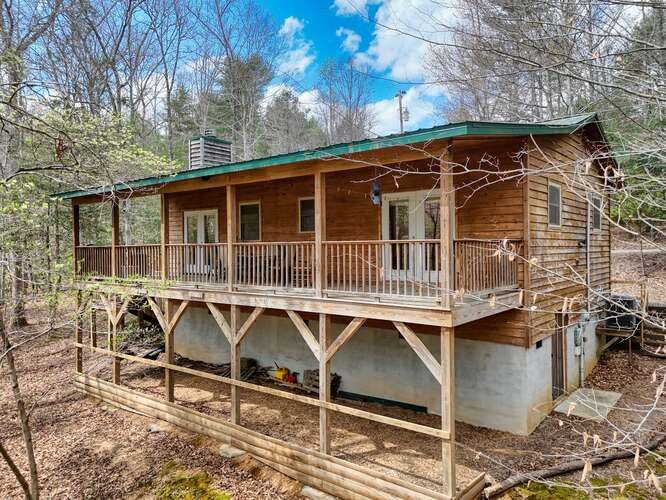 382 Hilltop Road Murphy, NC 28906 - Photo 7 of 44