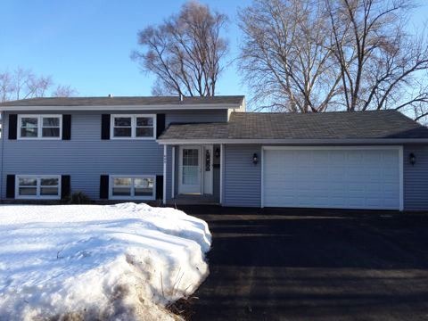 695 Clover Road Wauconda, IL 60084 - Photo 1 of 11