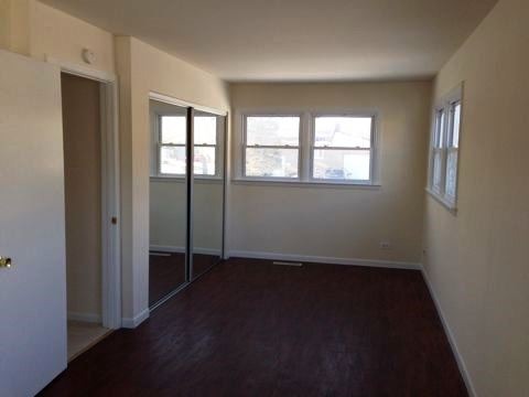 695 Clover Road Wauconda, IL 60084 - Photo 3 of 11