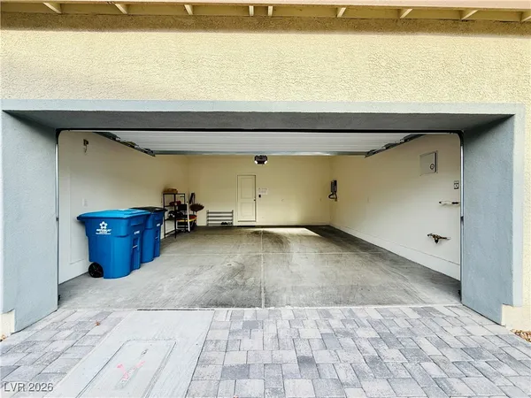 $1,900 | 502 Foothill Cove Lane, Henderson, NV 89002