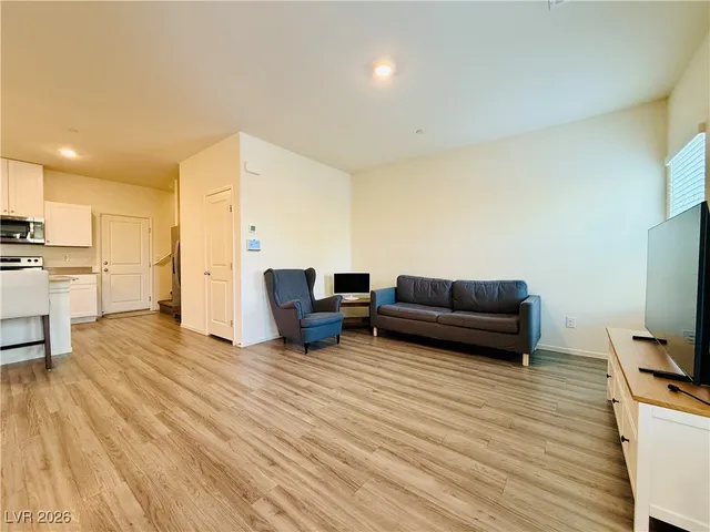 $1,975 | 502 Foothill Cove Lane, Henderson, NV 89002