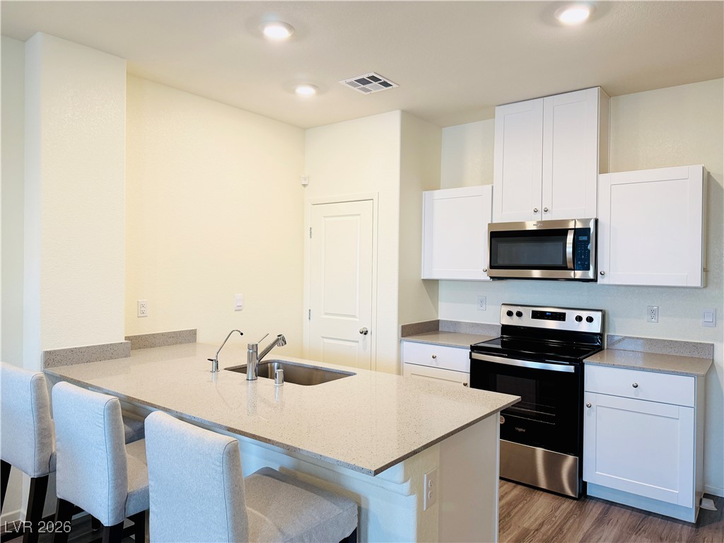 502 Foothill Cove Lane Henderson, NV 89002 - Photo 8 of 36