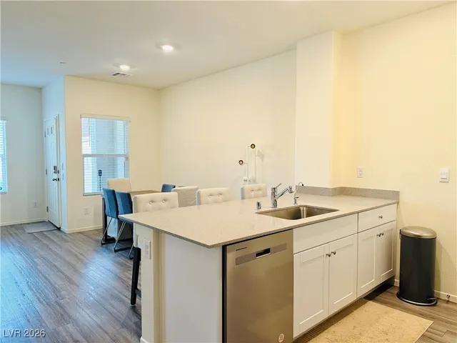 $1,975 | 502 Foothill Cove Lane, Henderson, NV 89002