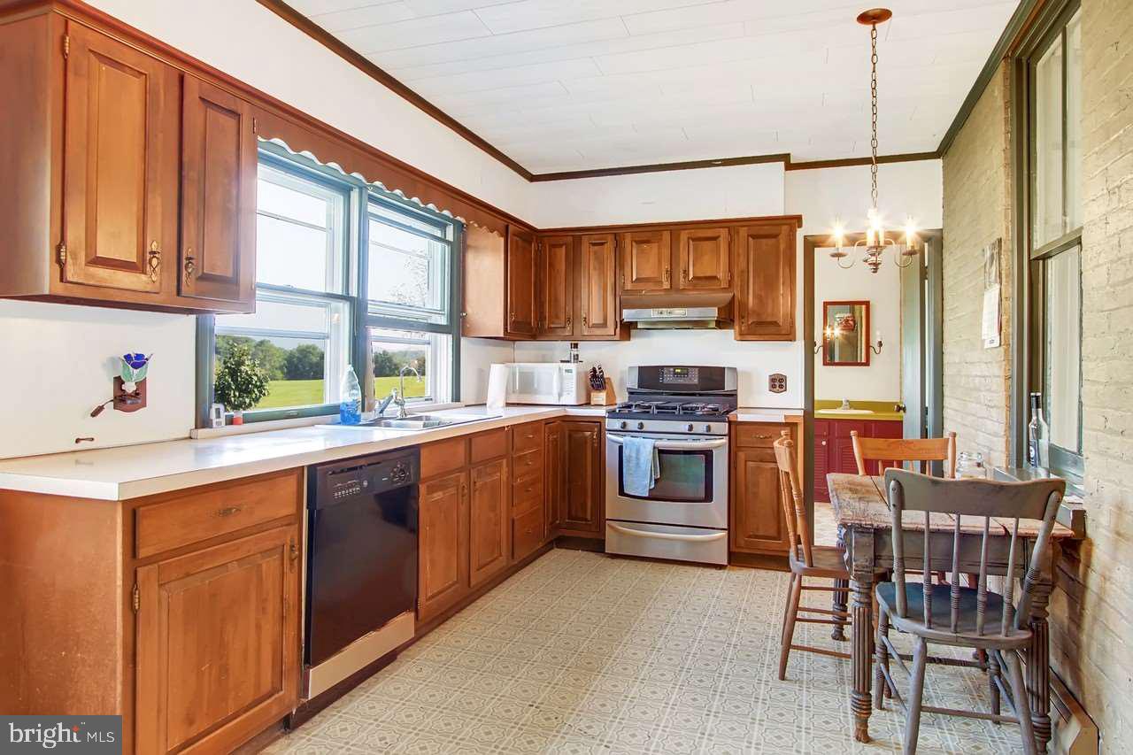 5551 Davidsburg Road Dover, PA 17315 - Photo 6 of 36 Gallery Image 6