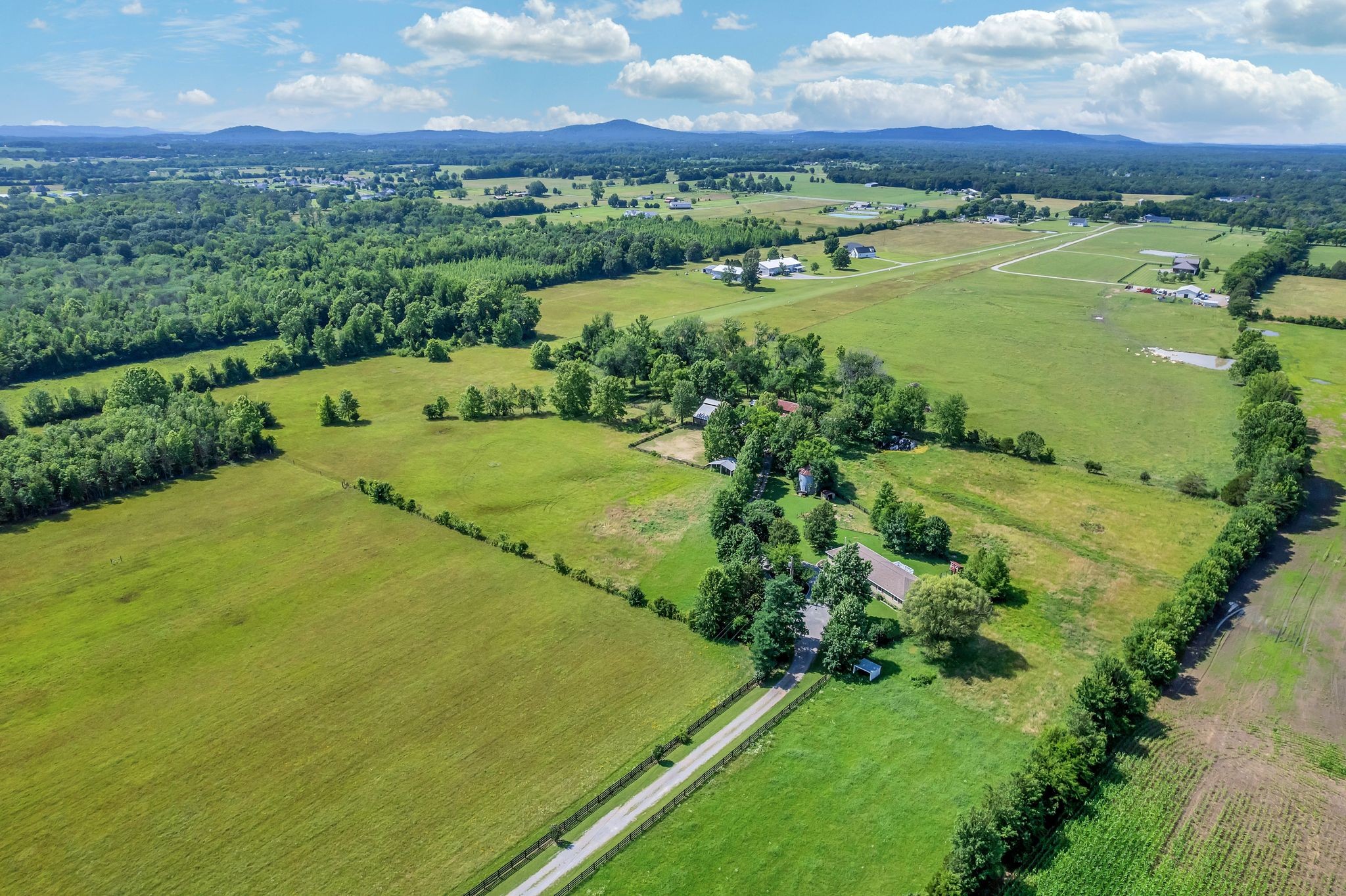 590 Squire Jones Road Bell Buckle, TN 37020 - Photo 13 of 54