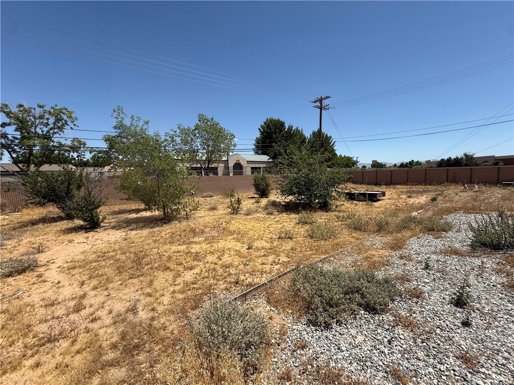 15355 Wanaque Road Apple Valley, CA 92307 - Photo 8 of 8