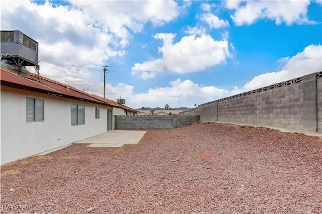 $1,999 | 396 Dooley Drive, Henderson, NV 89015