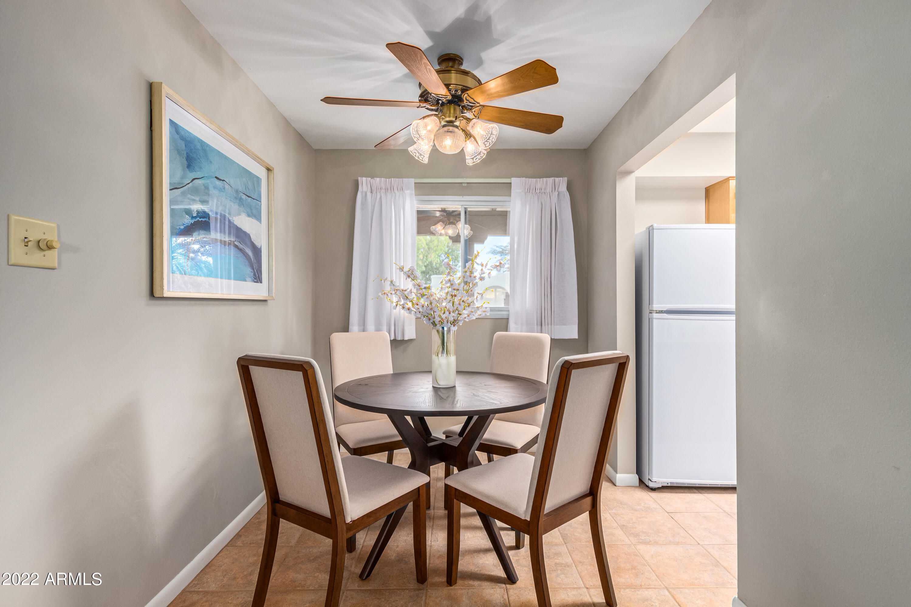 131 North Higley Road, Unit 92 Mesa, AZ 85205 - Photo 5 of 16 Dining