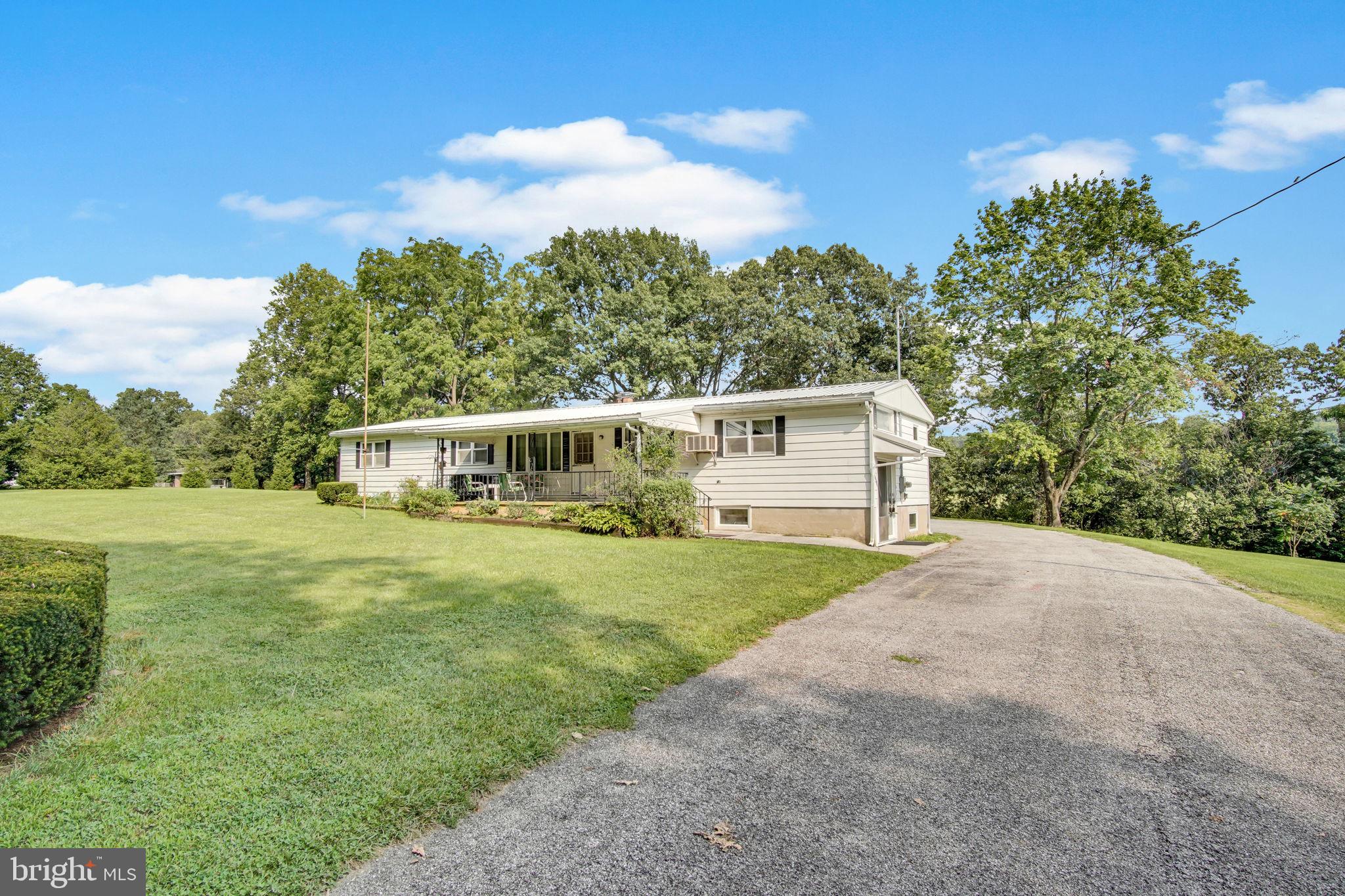 1287 West Springfield Road Seven Valleys, PA 17360 - Photo 2 of 51 drive way