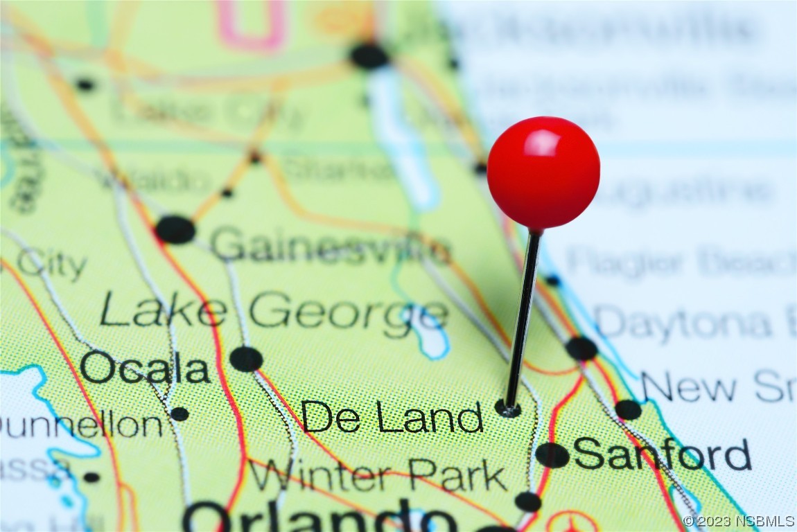 421 Anne Street DeLand, FL 32724 - Photo 39 of 44 a close up of a sign board