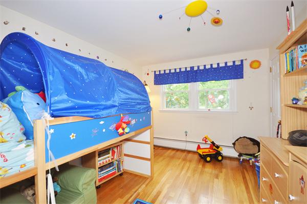289 Davis Road Bedford, MA 01730 - Photo 11 of 24 Gallery Image 11