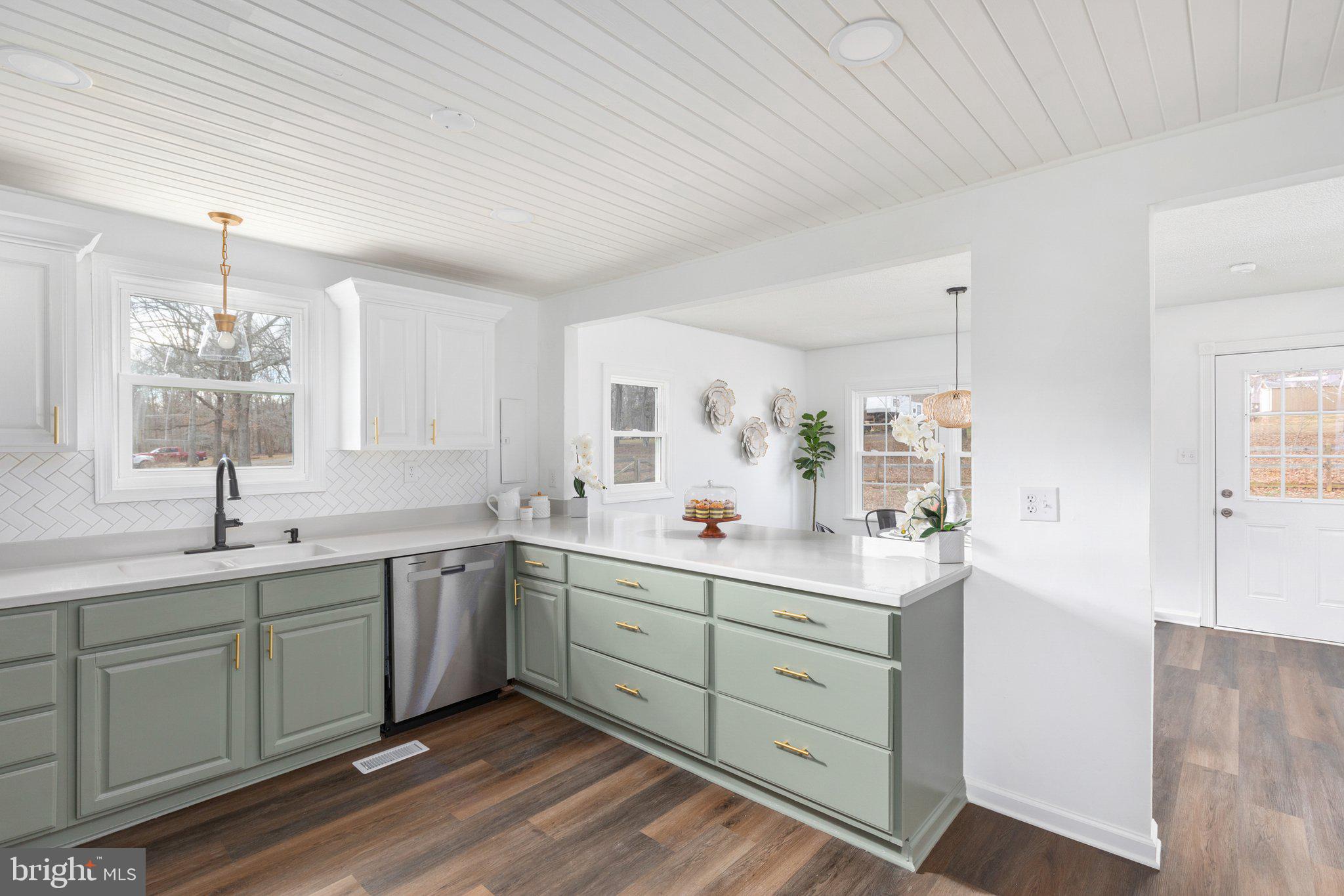 29180 Raccoon Ford Road Burr Hill, VA 22433 - Photo 4 of 40 Gallery Image 4
