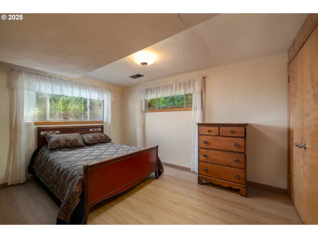 $985,800 | 3375 Eagle Crest Road Northwest, Salem, OR 97304