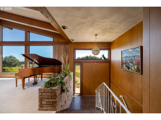 $985,800 | 3375 Eagle Crest Road Northwest, Salem, OR 97304