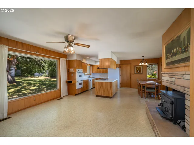 $985,800 | 3375 Eagle Crest Road Northwest, Salem, OR 97304