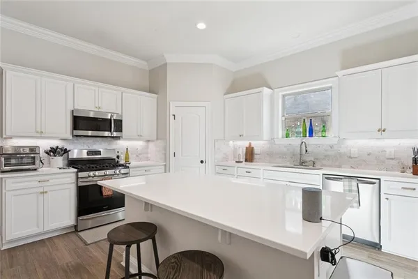$367,000 | 592 Terrace Lake Drive, Covington, LA 70435