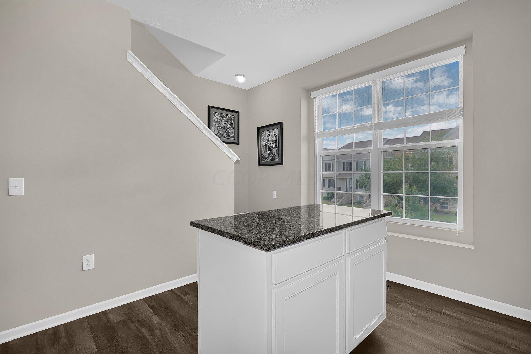 503 Autumn Ridge Circle Pickerington, OH 43147 - Photo 11 of 30 Kitchen Island