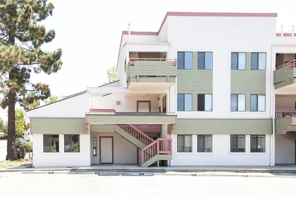 $4,600 | 1239 Foothill Boulevard, Unit 207, San Luis Obispo, CA 93405