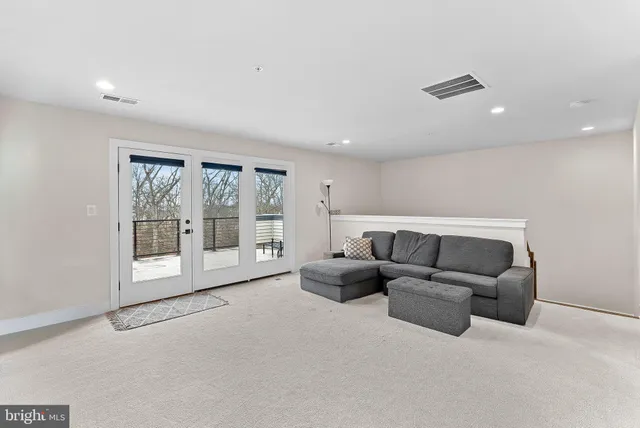 $4,300 | 42506 Mildred Lndg Square, Ashburn, VA 20148