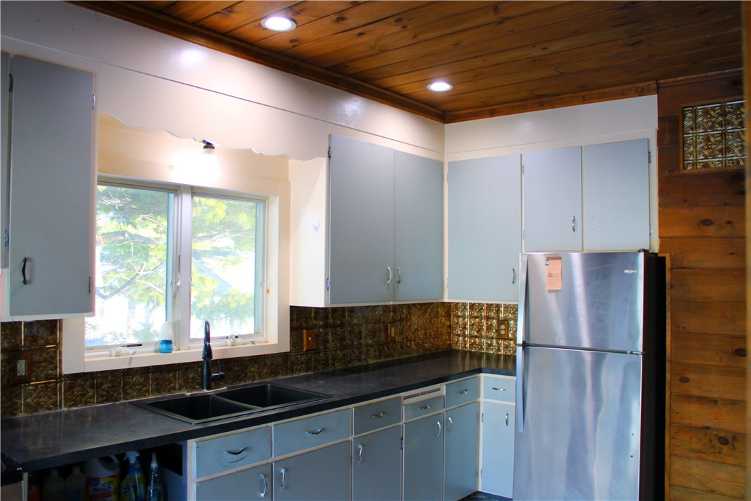 28 Elizabeth Street Pawtucket, RI 02861 - Photo 7 of 16