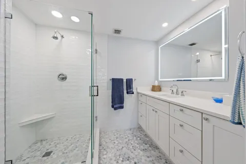 $850,000 | 70 Celestial Way, Unit 110, Juno Beach, FL 33408