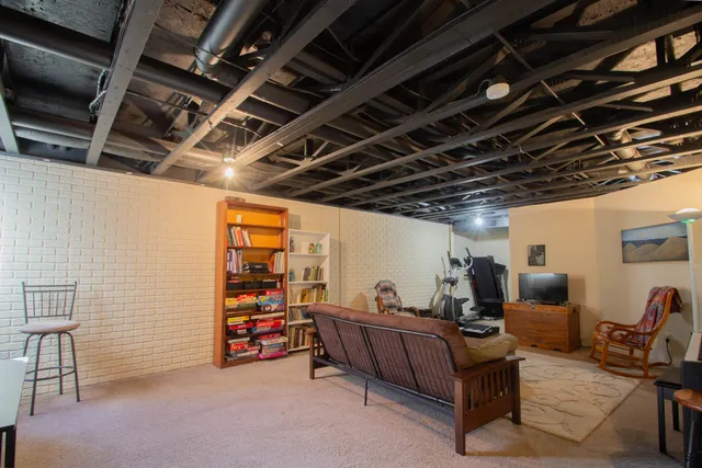 $224,900 | 602 Hunter Oaks Boulevard, Watertown, WI 53094