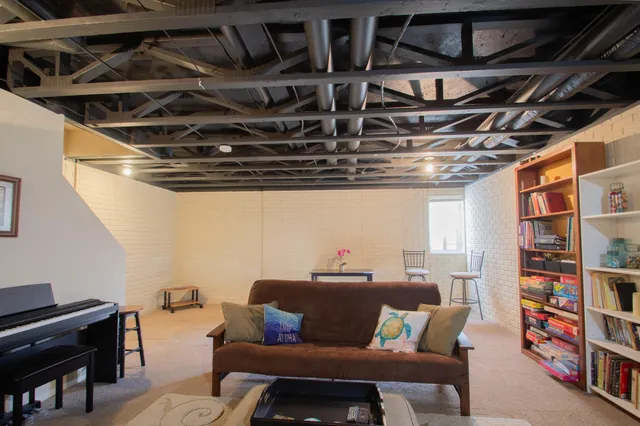 $224,900 | 602 Hunter Oaks Boulevard, Watertown, WI 53094