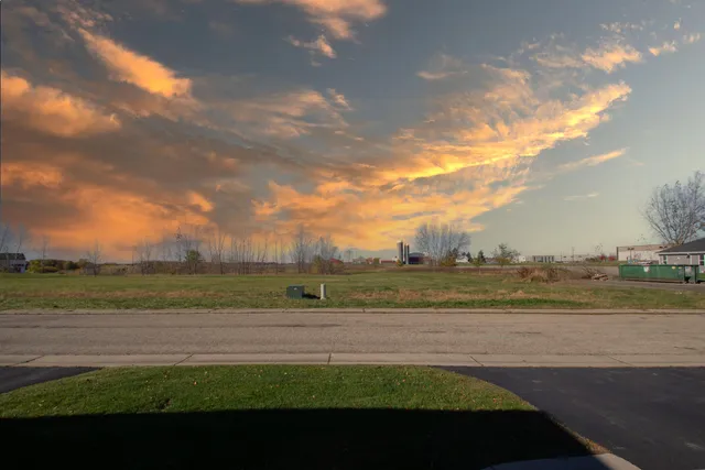 $224,900 | 602 Hunter Oaks Boulevard, Watertown, WI 53094