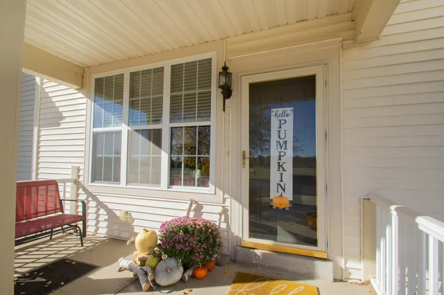 $224,900 | 602 Hunter Oaks Boulevard, Watertown, WI 53094