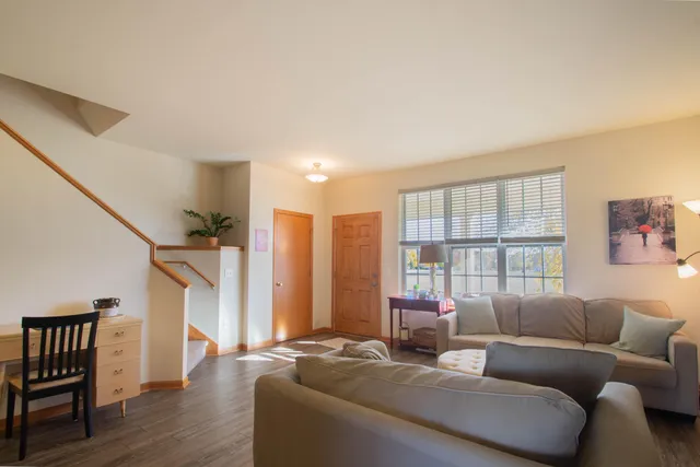 $224,900 | 602 Hunter Oaks Boulevard, Watertown, WI 53094