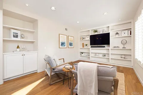 $8,250 | 155 Sabinas Court, Solana Beach, CA 92075