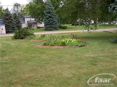 4111 North Center Road Flint, MI 48506 - Photo 3 of 17 20196068-2.JPG