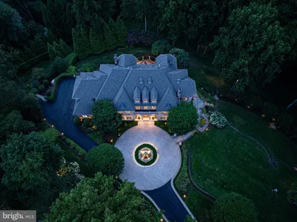 $11,250,000 | 9112-9120 Mine Run Drive, Great Falls, VA 22066
