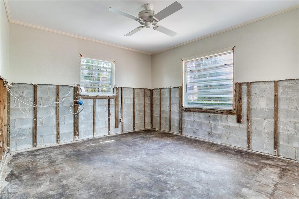 16107 Gulf Boulevard Redington Beach, FL 33708 - Photo 33 of 50 a view of an empty room with a window
