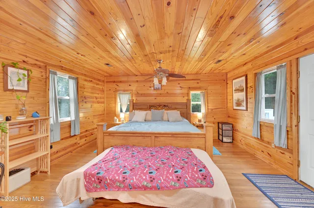 $345,500 | 640 Old Pamlico Beach Road, Belhaven, NC 27810